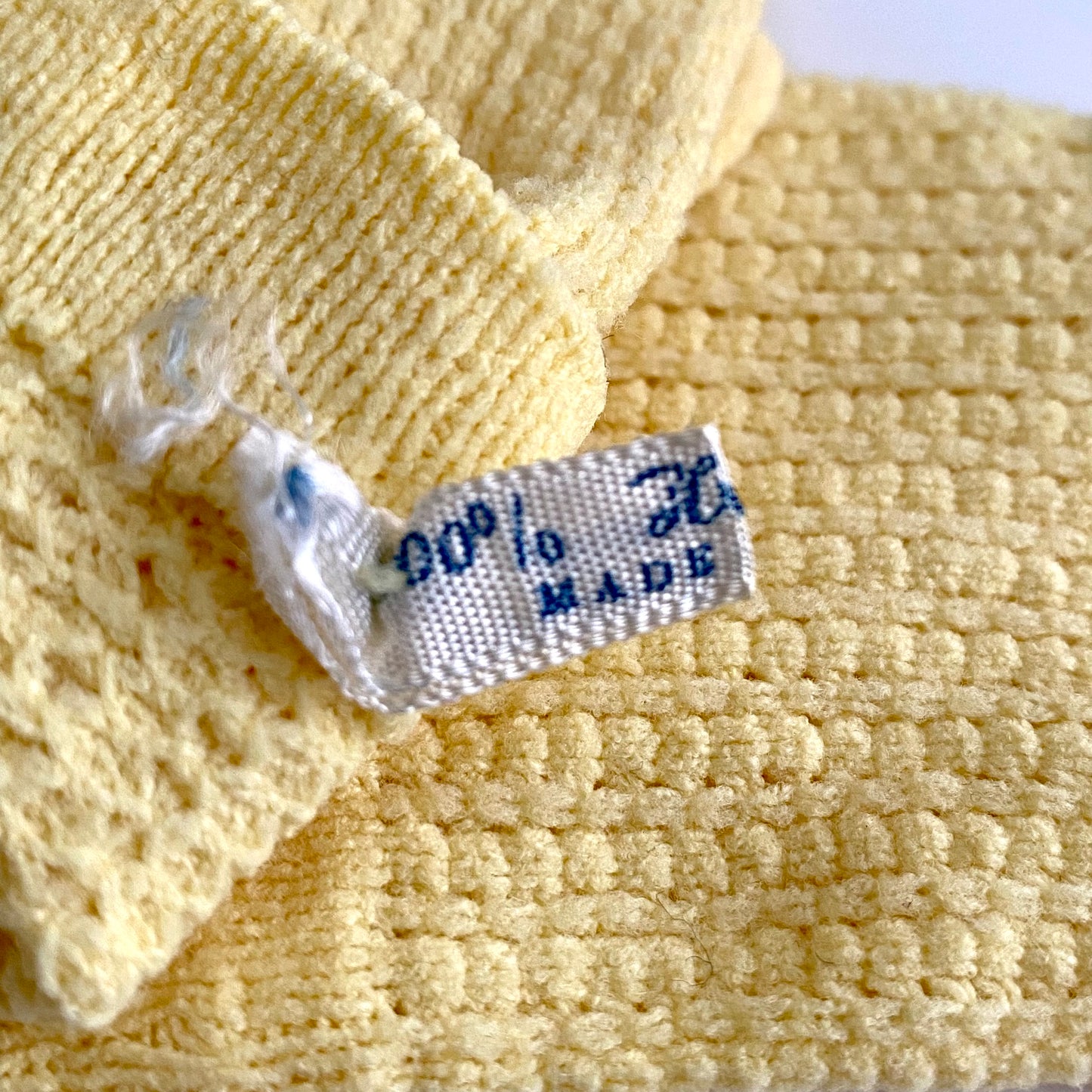 1950s Helanea Yellow Knit Stretch Gloves
