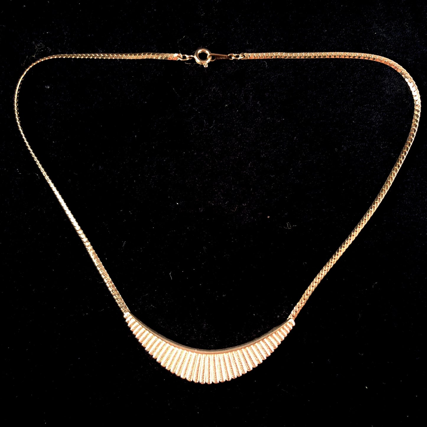 1984 Avon Pleated Crescent Necklace - Retro Kandy Vintage