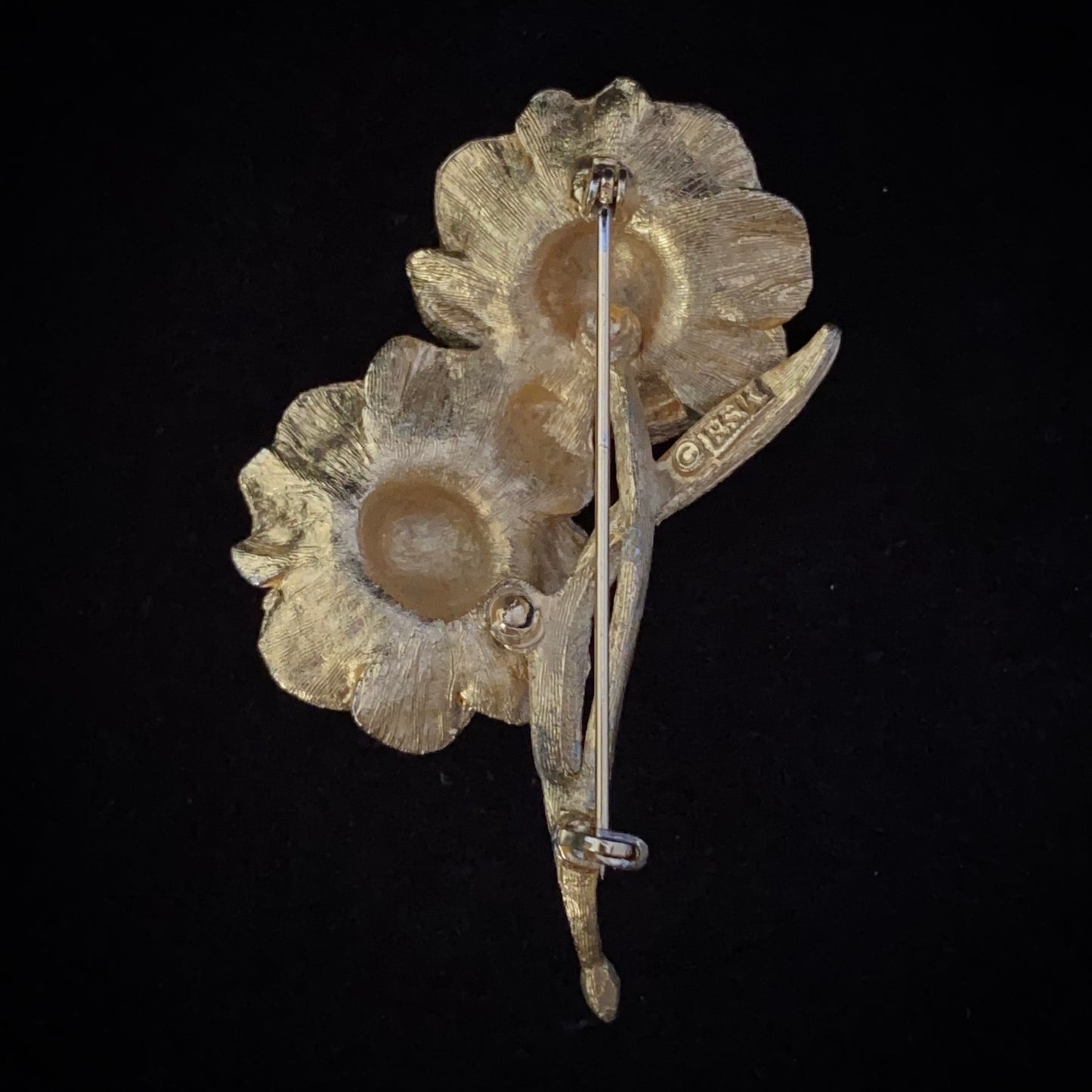 1950s BSK Gold & Pearl Flower Brooch - Retro Kandy Vintage