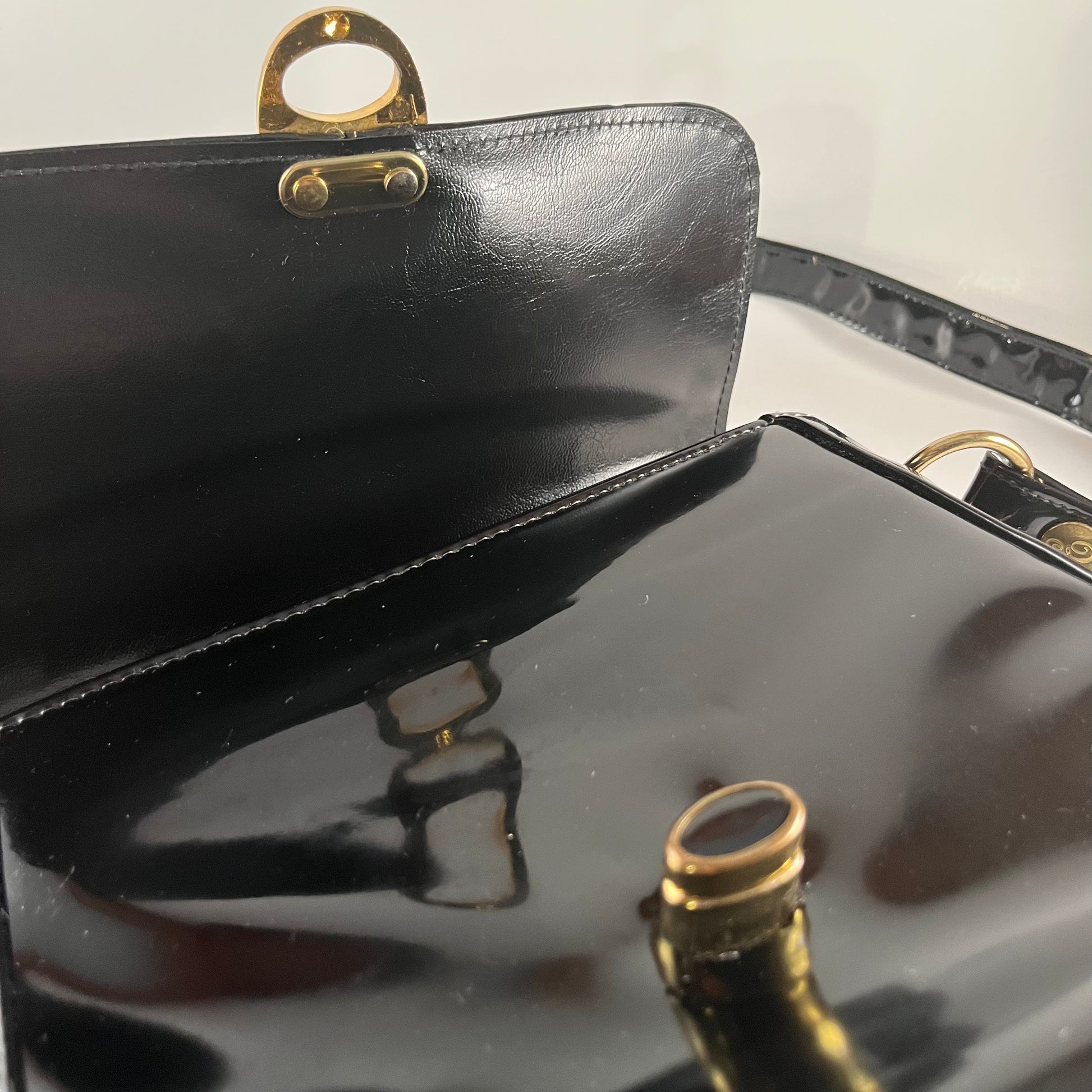Late 50s/ Early 60s Empress Patent Leather Handbag – Retro Kandy Late 50s/ Early 60s Empress Patent Leather Handbag – Retro Kandy