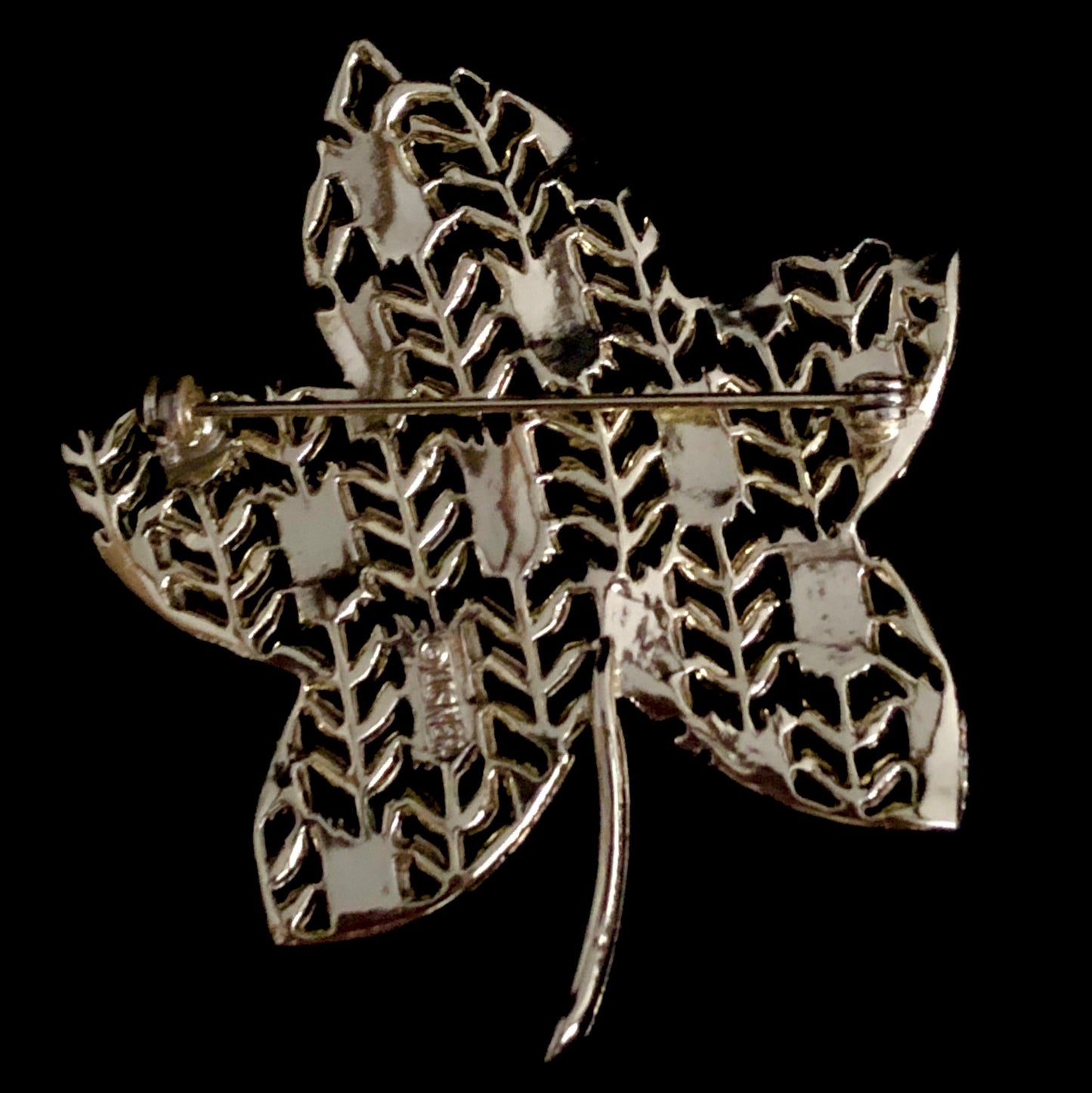 1960s Linser Gold-Tone Leaf Brooch - Retro Kandy Vintage