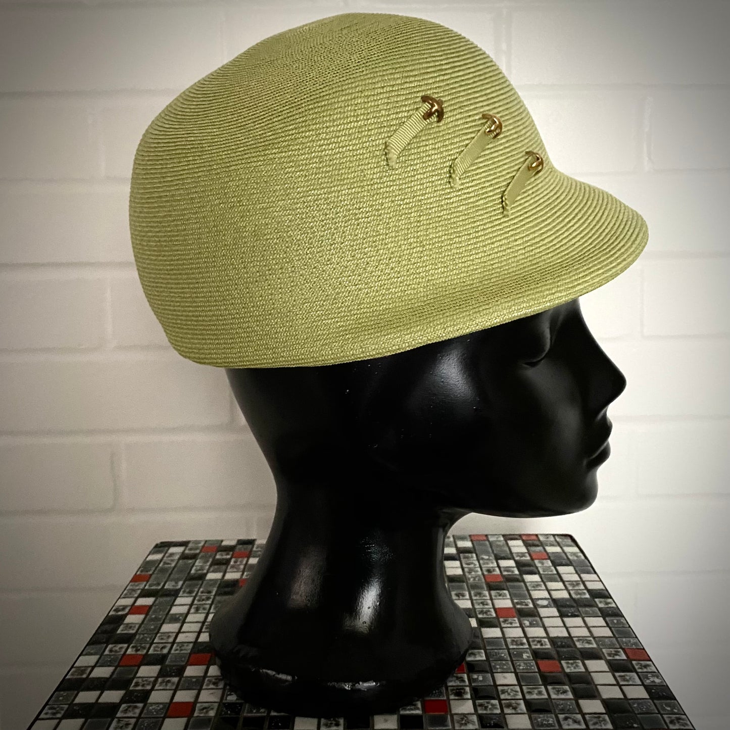 1960s Woven Cloche Hat