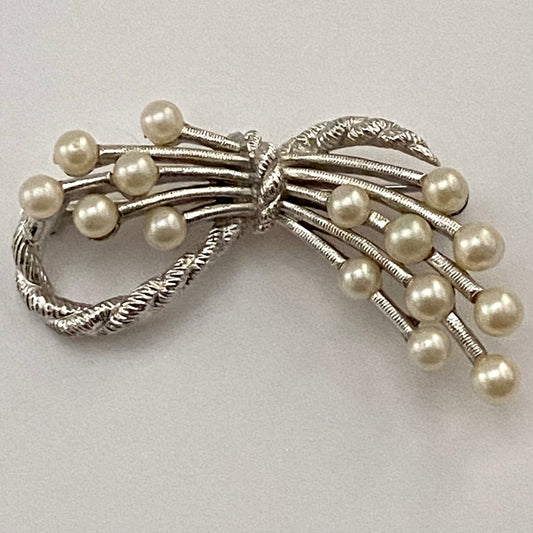 1960s Trifari Faux Pearl Brooch