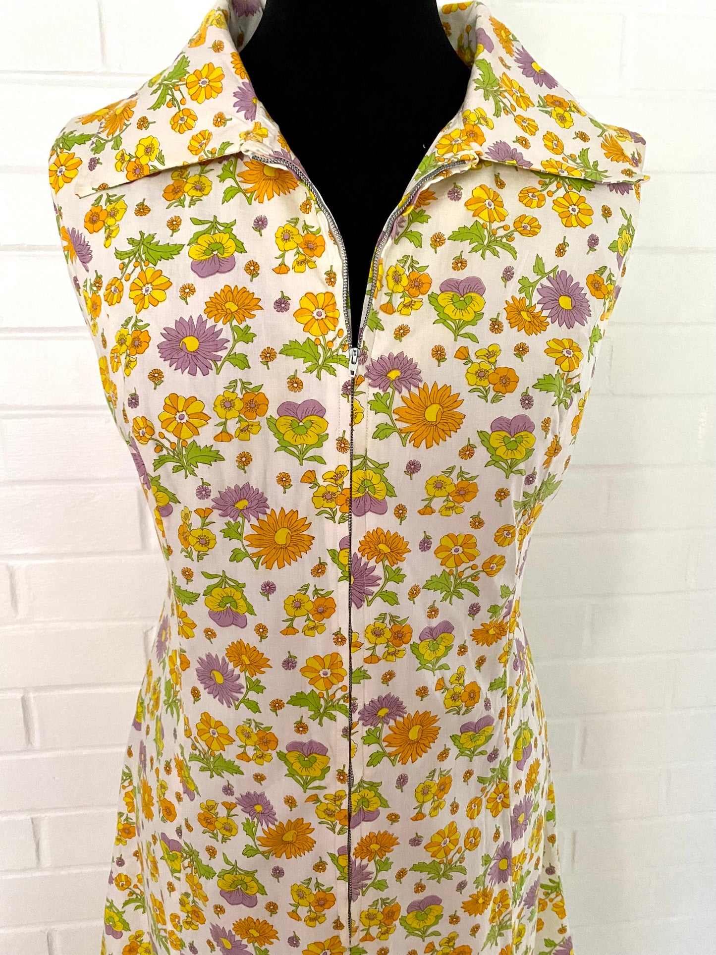 1960s Flowered Shift Dress