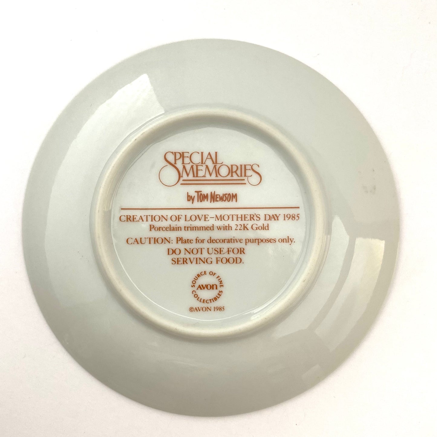 1985 Avon, Creation of Love,  Special Memories Plate by Tom Newsom