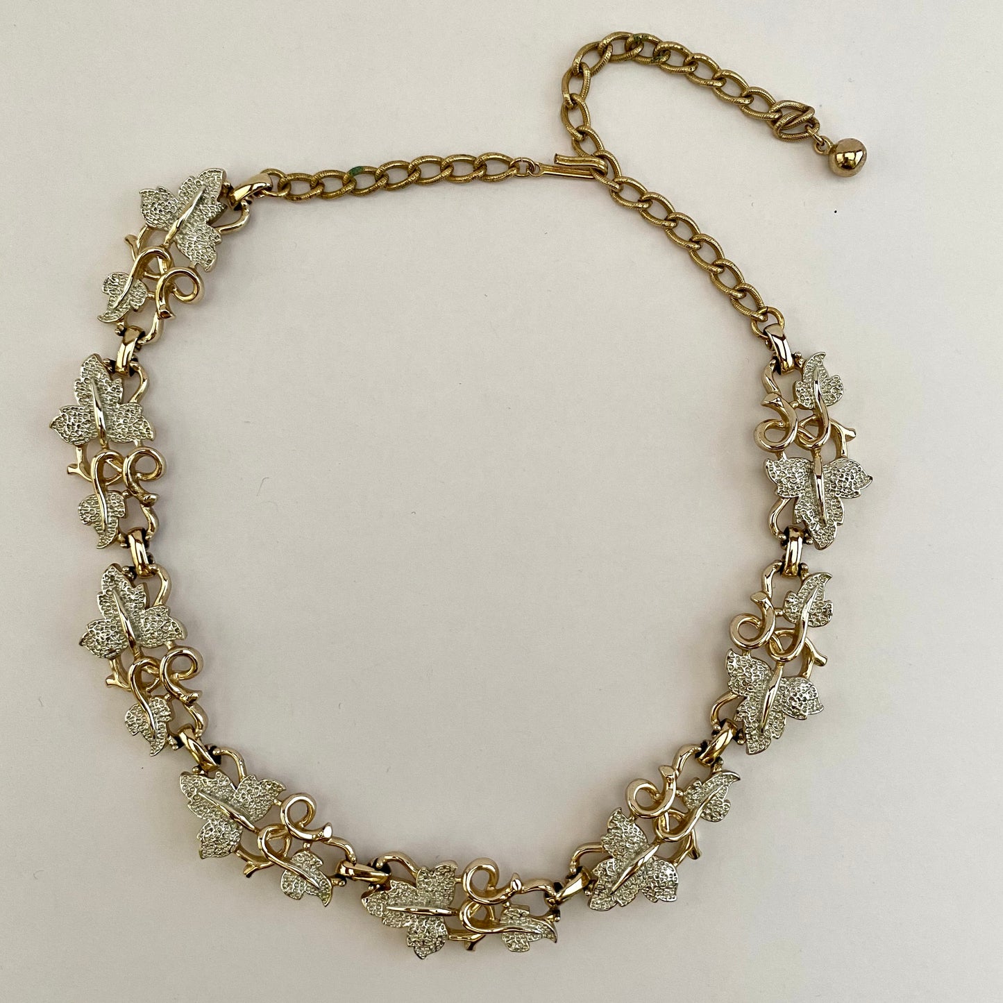 1958 Sarah Coventry Plain & Fancy Necklace