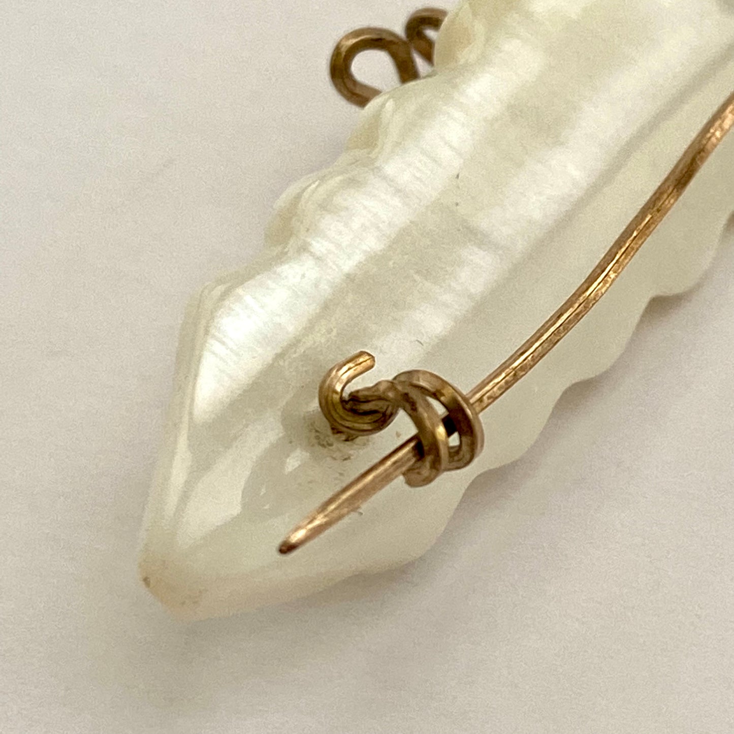 1940s Mother-Of-Pearl Brooch