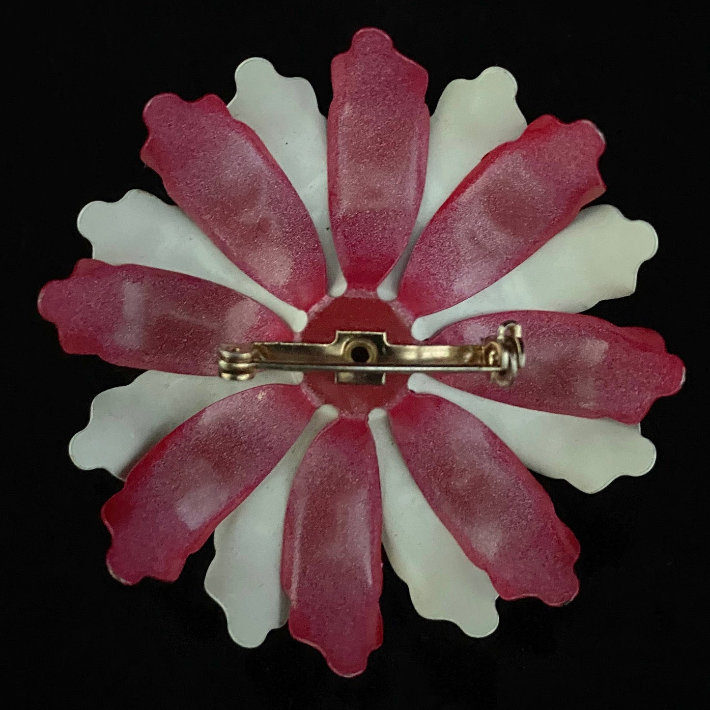 Late 60s/ Early 70s Dome-Shaped Enamel Flower Brooch - Retro Kandy Vintage