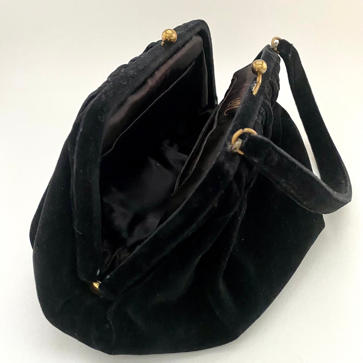 Late 50s/ Early 60s Morris Moskowitz Velvet Handbag