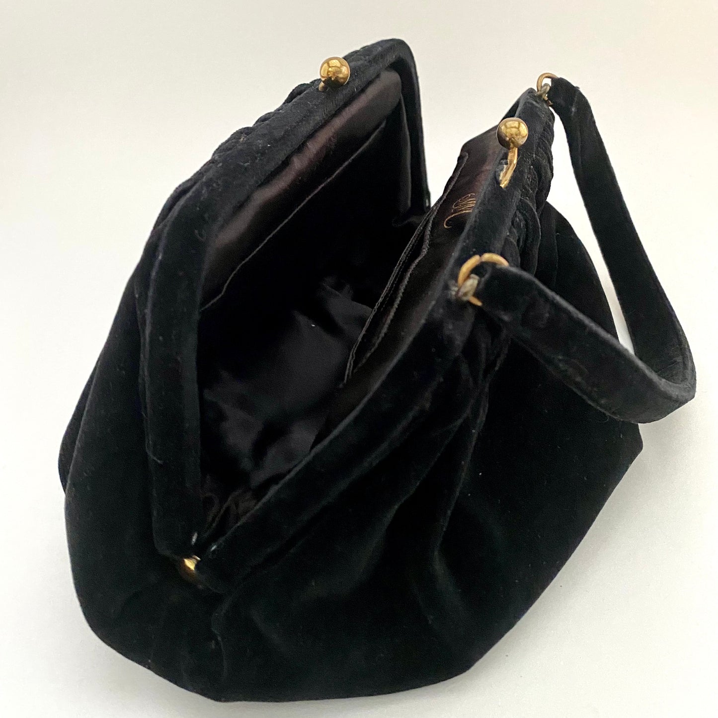 Vintage Morris Moskowitz Handbags and Purses - 5 For Sale at 1stDibs