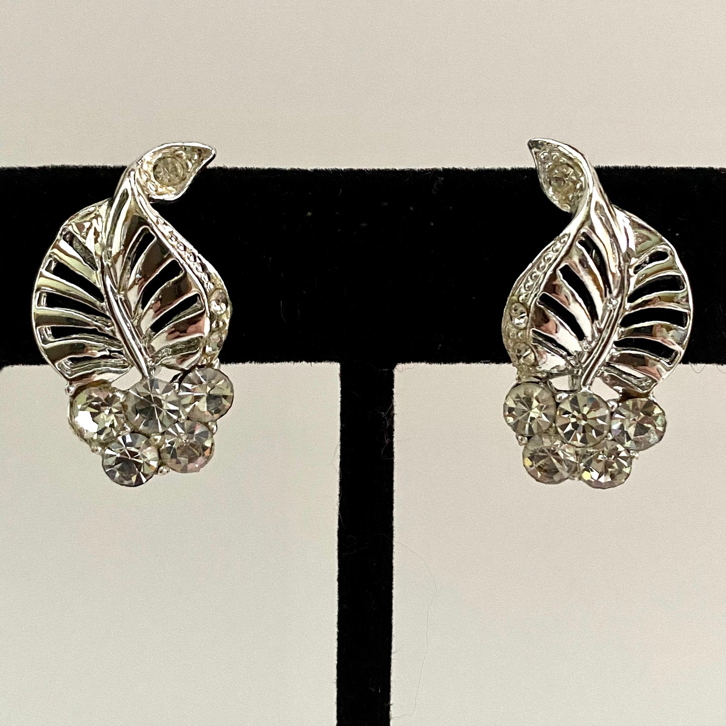 Late 50s/ Early 60s Rhinestone Flower Earrings