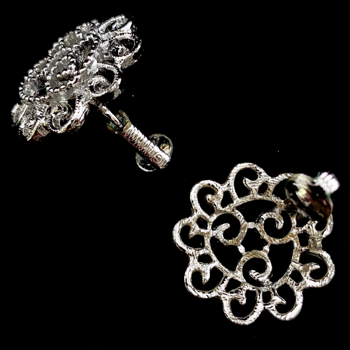 1971 Sarah Coventry Silvery Mist Brooch & Earring Set - Retro Kandy Vintage