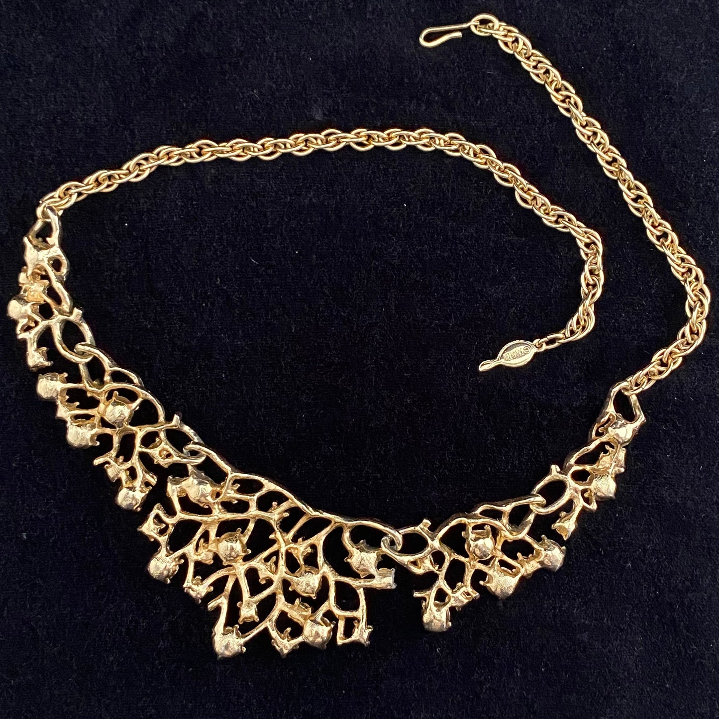 1964 Sarah Coventry Contessa Necklace