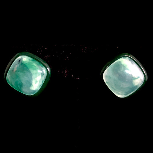 1986 Avon Polished Spectrum Green Earrings - Retro Kandy Vintage