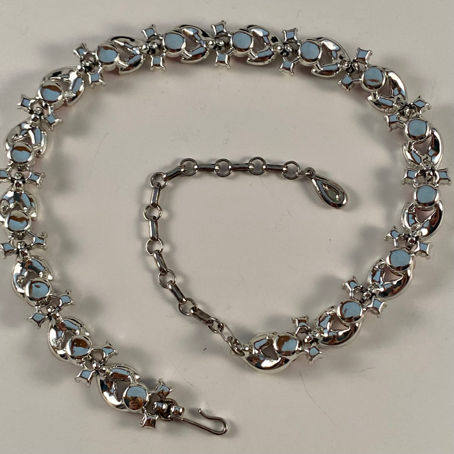 1960s Lisner Rhinestone Necklace