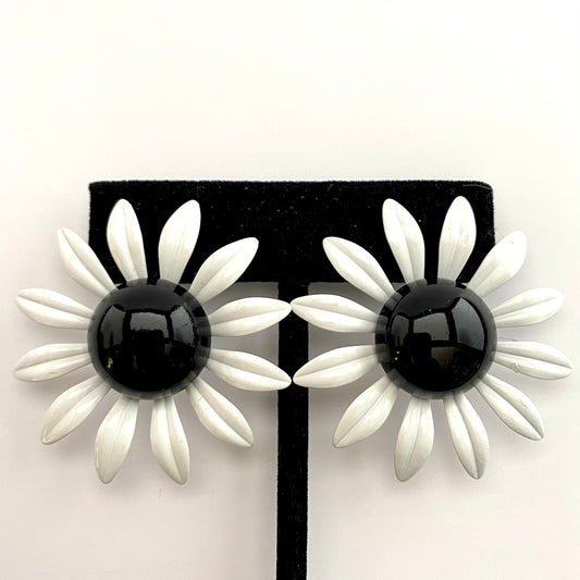 Late 60s/ Early 70s Black & White Enamel Flower Earrings