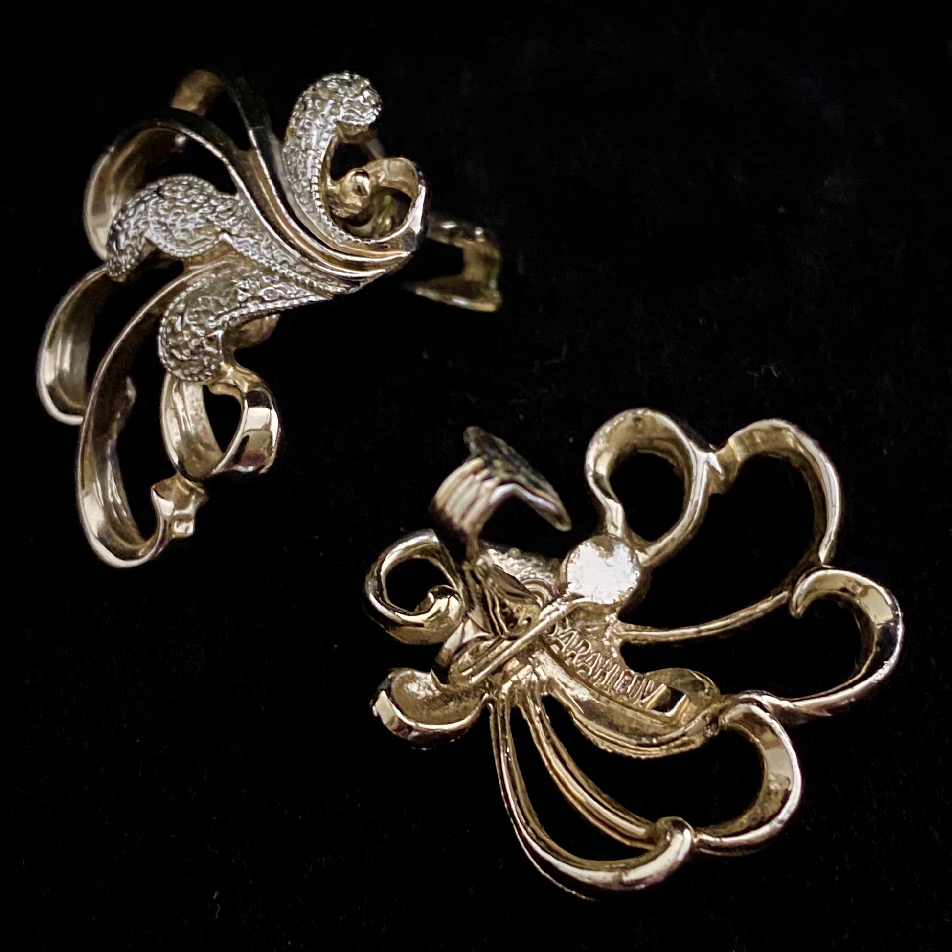 1961 Sarah Coventry Frosted Feathers Earrings - Retro Kandy Vintage