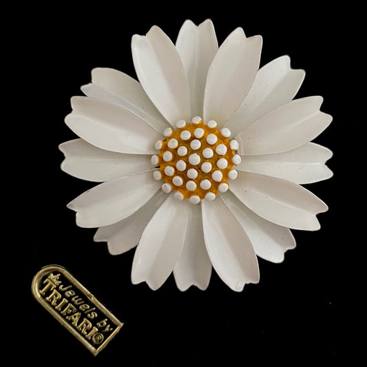 1960s Trifari Enamel Flower Brooch With Original Tags - Retro Kandy Vintage