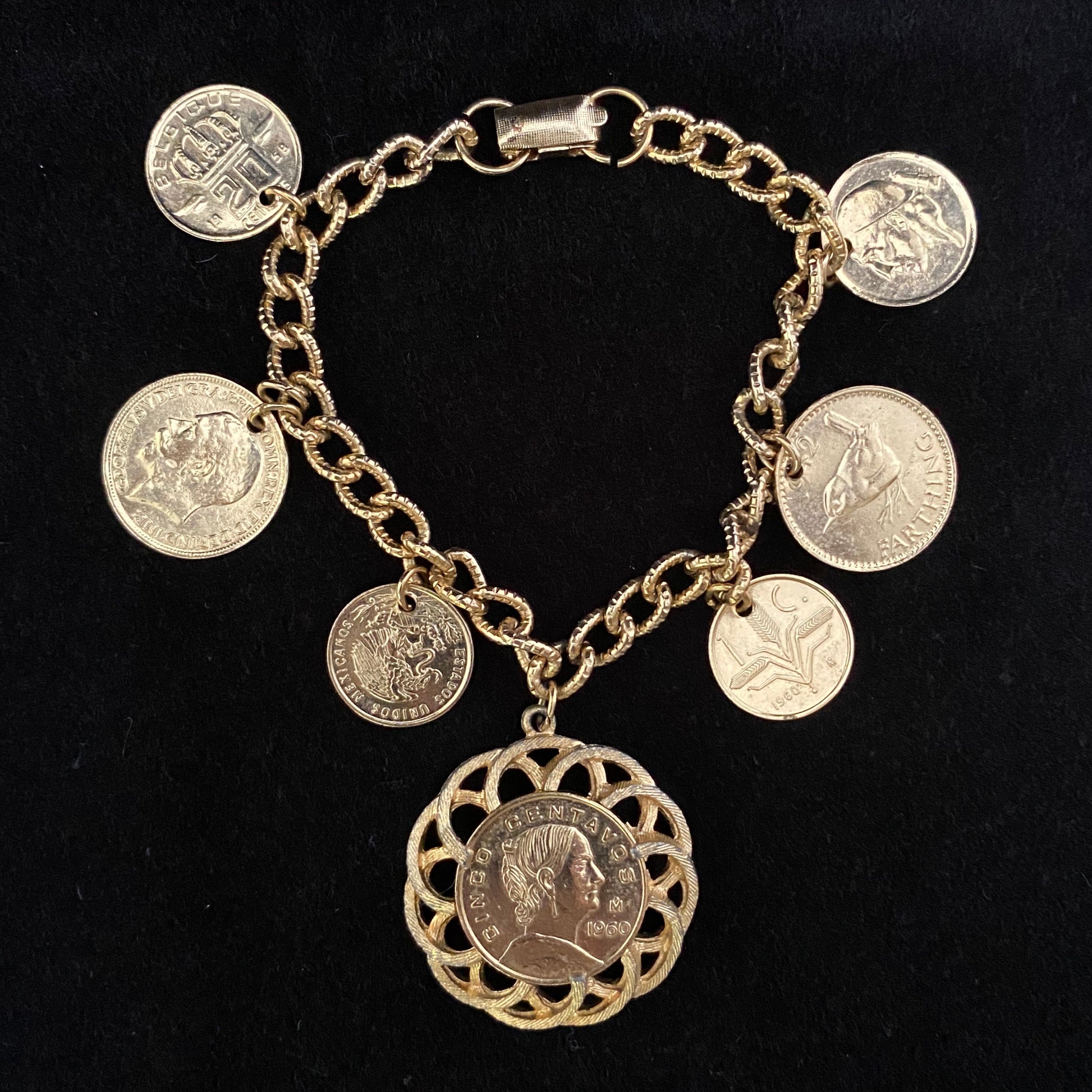 Late 50s/ Early 60s Coro Gold Coin Charm Bracelet – Retro Kandy Vintage