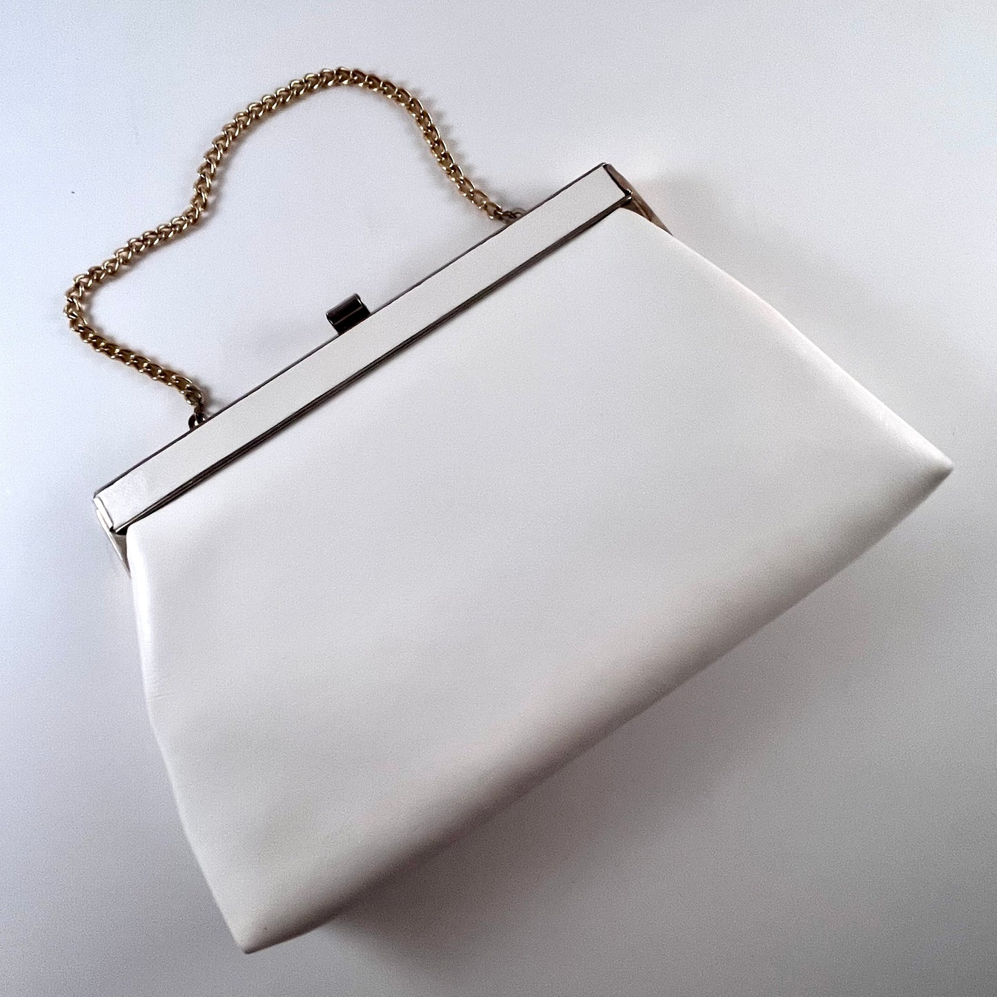 1960s HL White Clutch With Optional Chain Handle