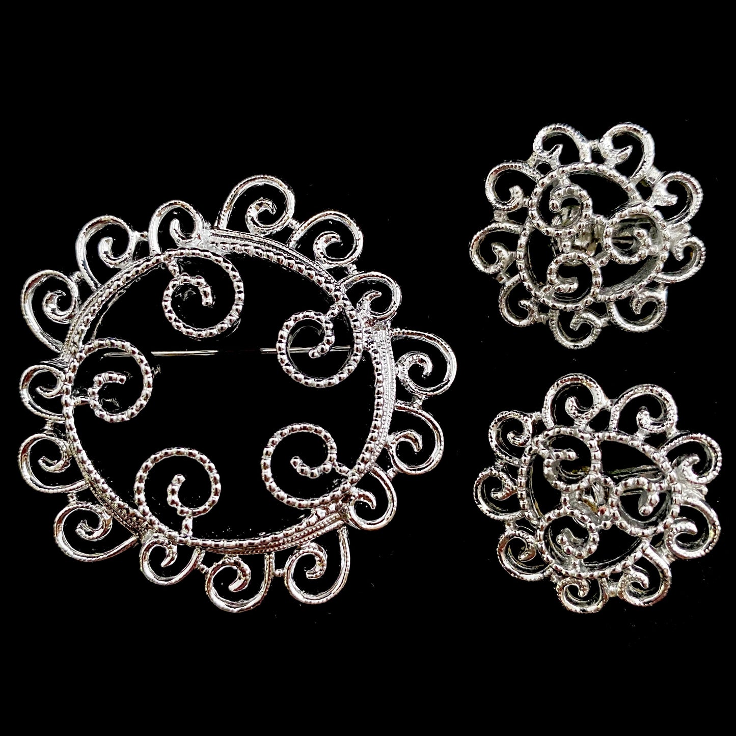 1971 Sarah Coventry Silvery Mist Brooch & Earring Set - Retro Kandy Vintage