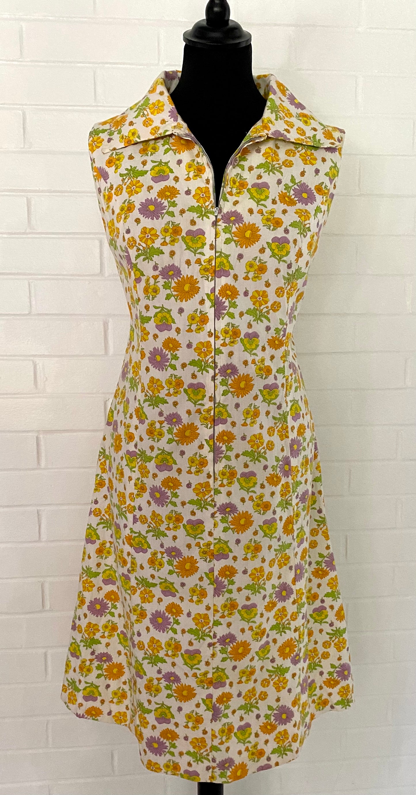 1960s Flowered Shift Dress