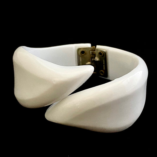 Late 70s/ Early 80s Hong Kong White Bracelet - Retro Kandy Vintage