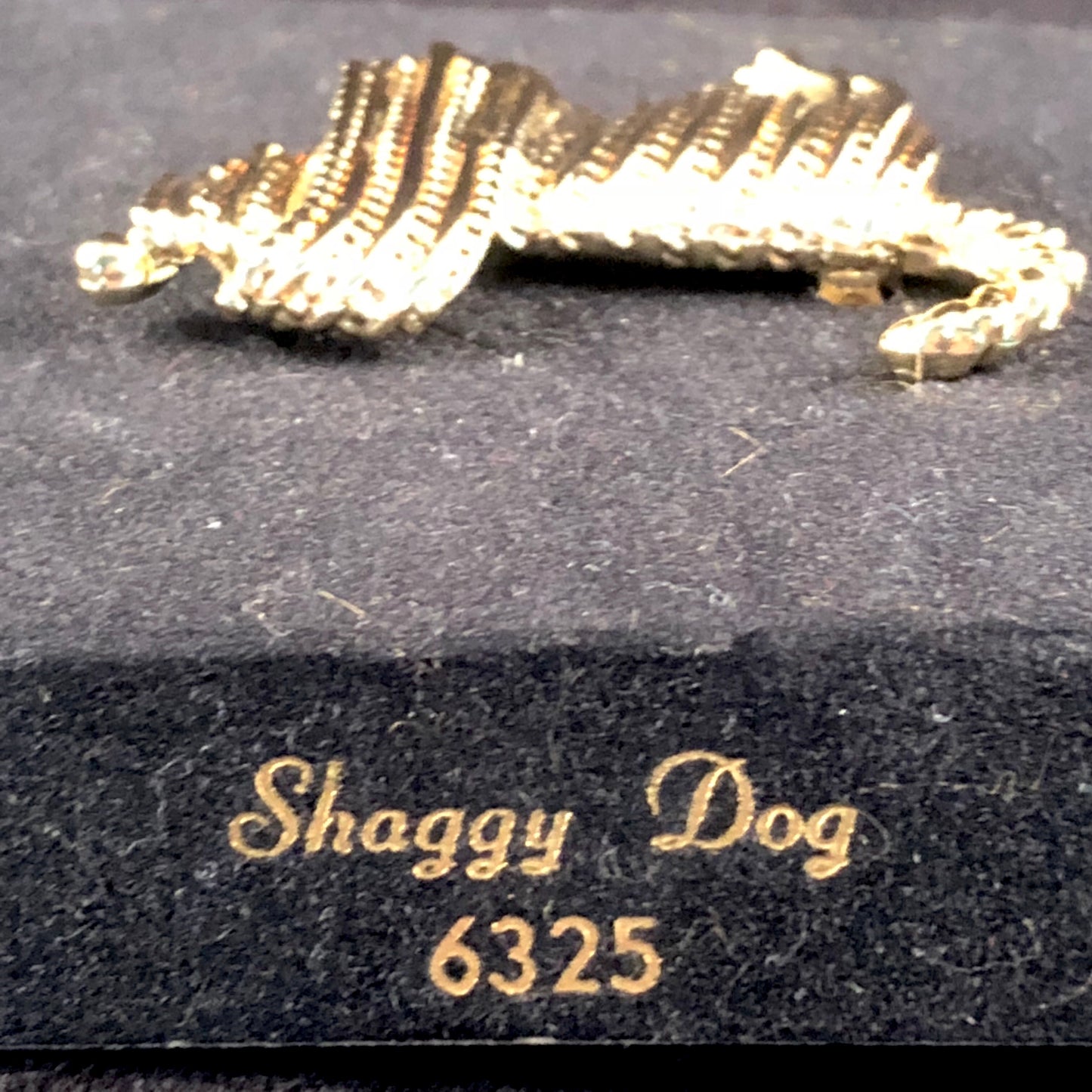 1970 Sarah Coventry Shaggy Dog Brooch - Retro Kandy Vintage